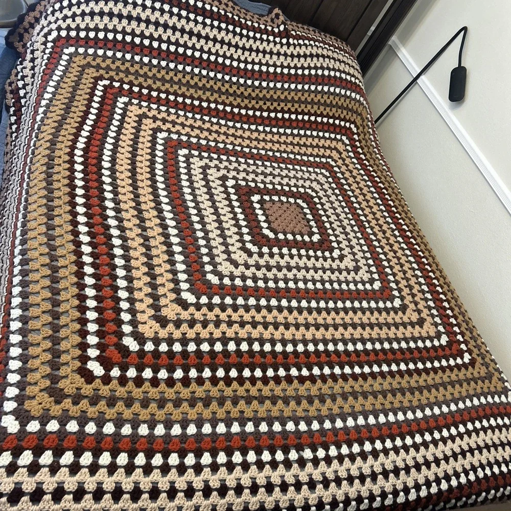 Vintage‎ Handmade Crochet Giant Granny Square Afghan Blanket 86